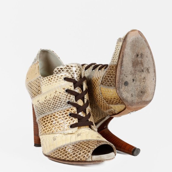 Dolce & Gabbana Alligator Peep-Toe Lace-Ups - Picture 4 of 10